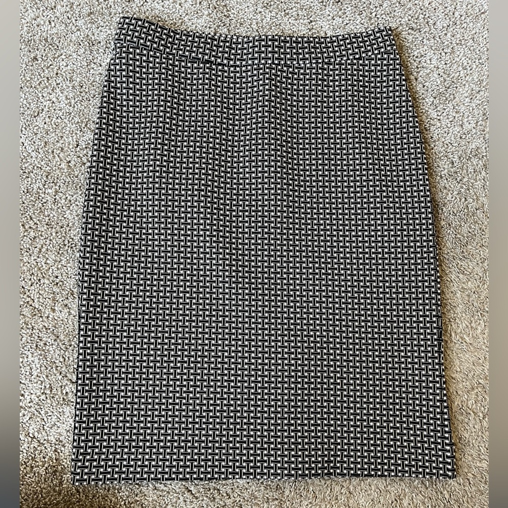 Patterned skirt